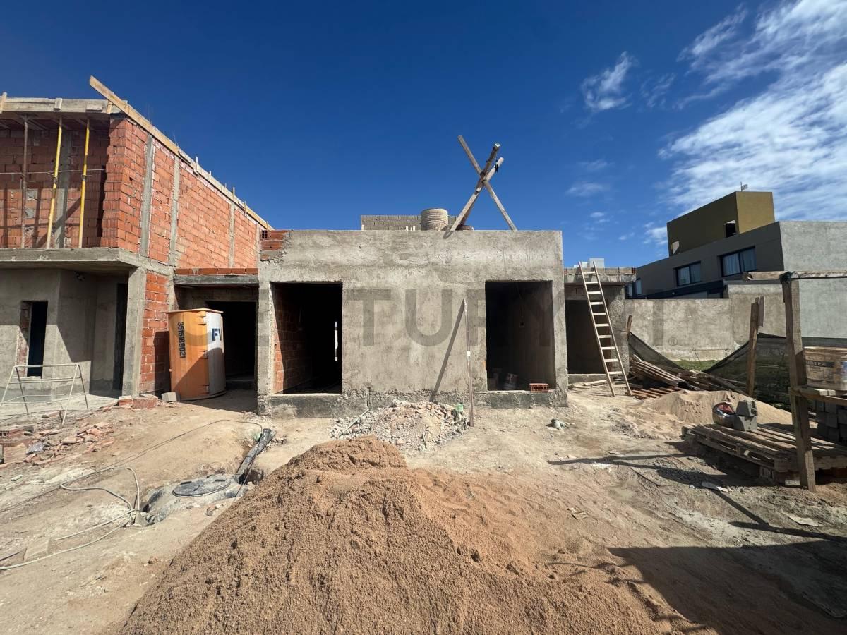 DUPLEX EN VENTA! 2 DORMITORIOS! Docta Urbanizacion — foto 1