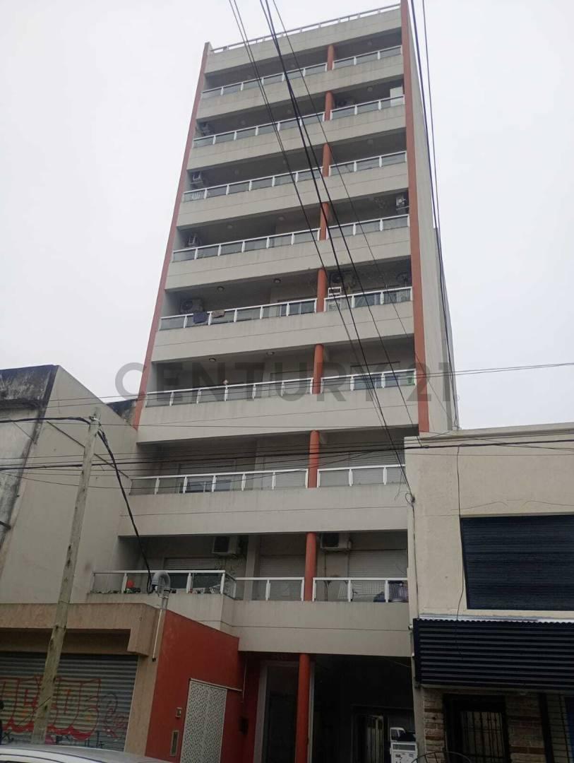 Departamento 3 ambientes con cochera en venta en santos lugares — foto 1
