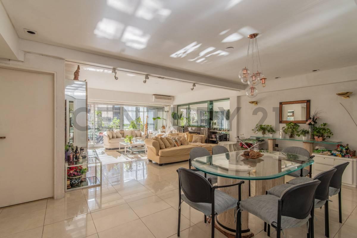 5 Ambientes con Patio de 67m2, balcón y cochera. — foto 1