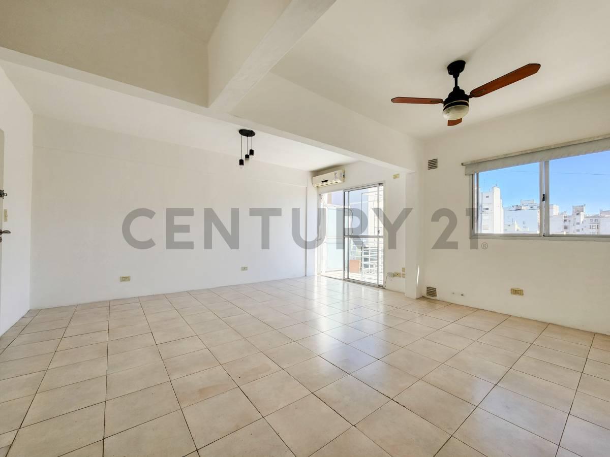 VENTA DEPARTAMENTO 3 AMBIENTES CON BALCÓN, VISTA ABIERTA Y BAJAS EXPENSAS — foto 1