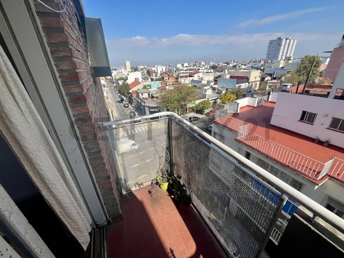 Monoambiente con balcón en Boedo — foto 1