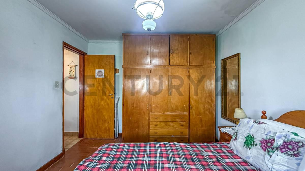 Venta Casa 3 Ambientes con garaje y parque Villa Primera — foto 1