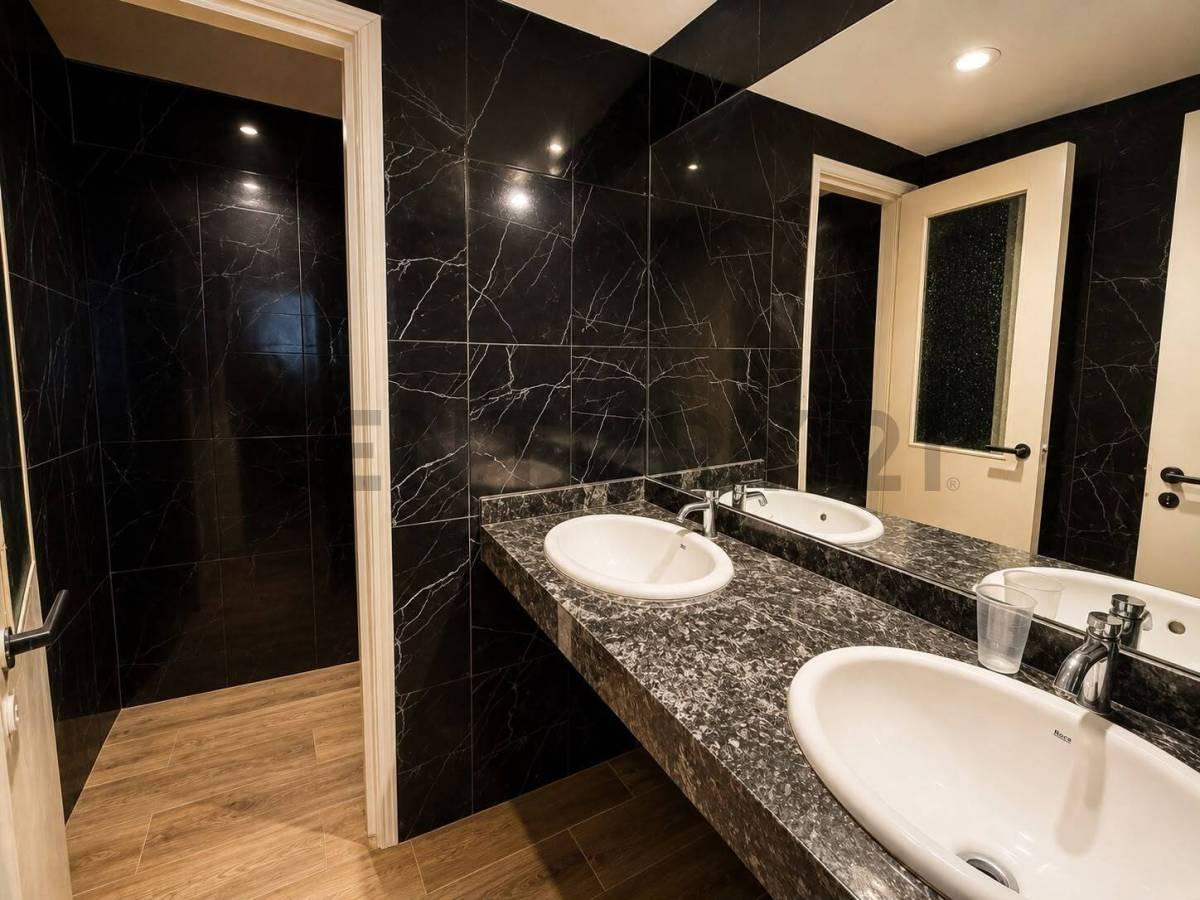 Local en Venta Barrio La Perla + Un departamento Monoambiente — foto 1