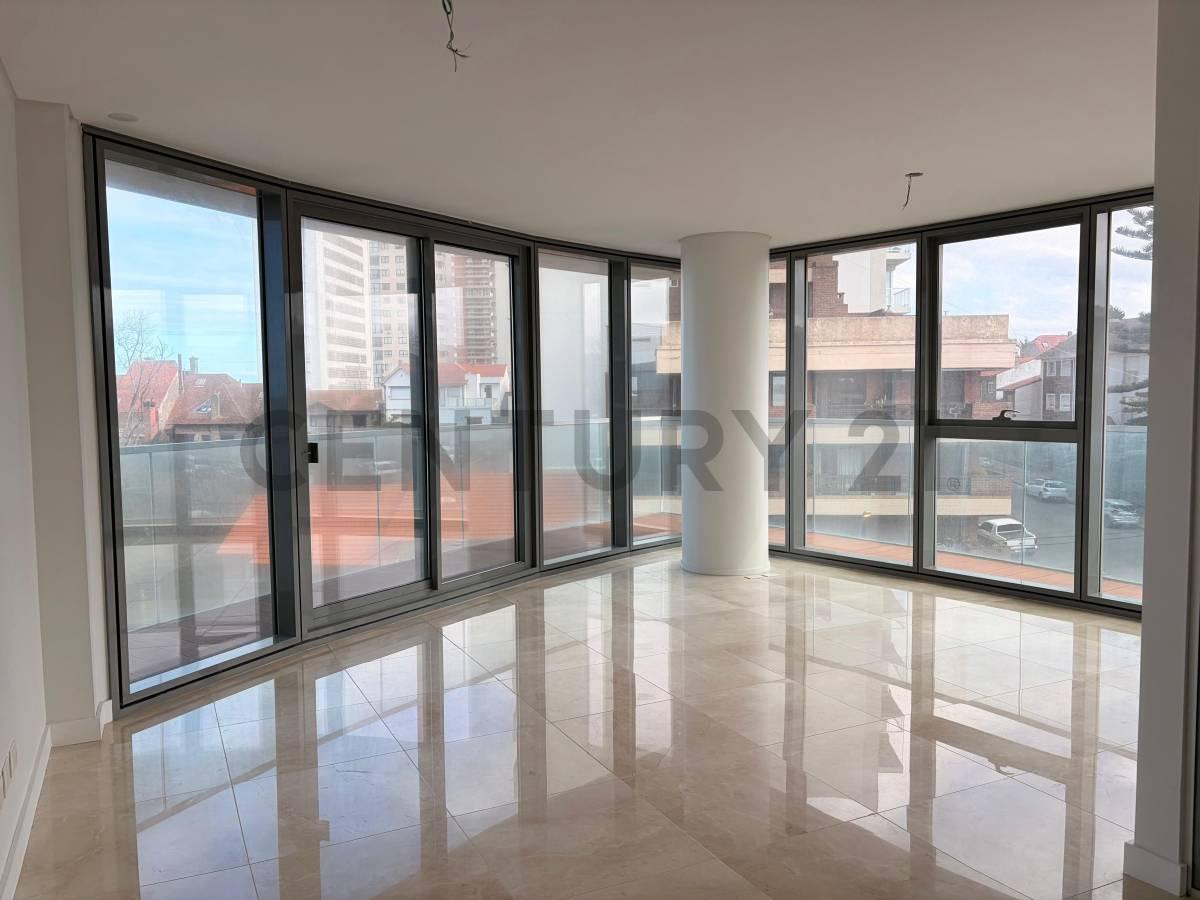 3 ambientes en Maral Explanada – Piso 3 – 105 m² – Cochera doble y baulera — foto 1