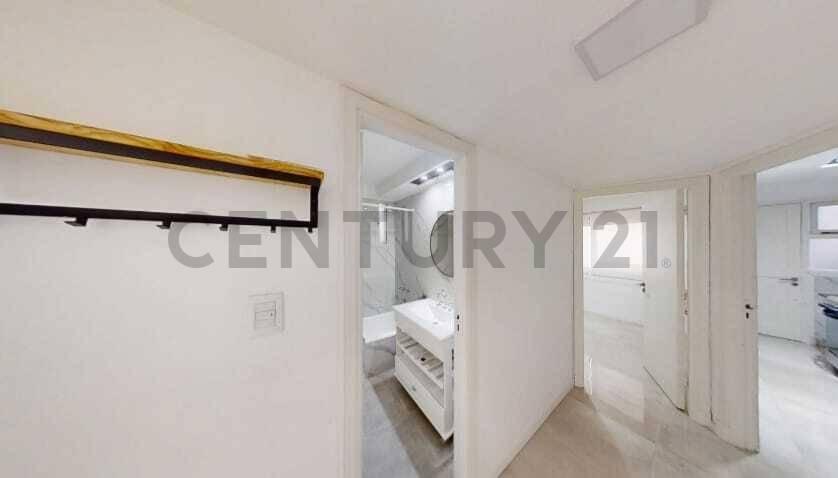 Venta 2 ambientes en Semipiso Santa Fe entre Gascón y Alberti Reciclado — foto 1