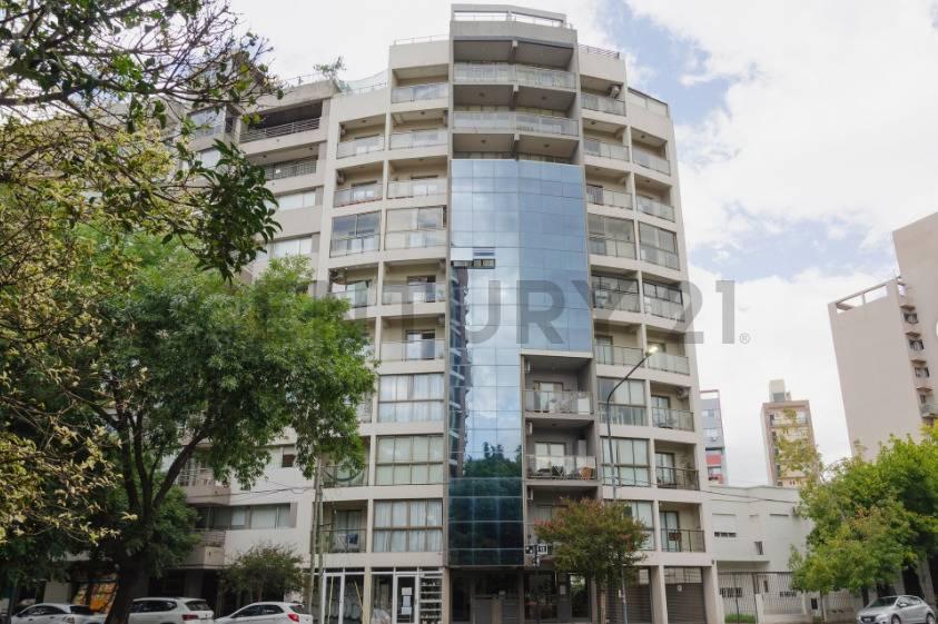 Departamento en Edificio de Categoría – Frente a Plaza Máximo Paz (13 y 60, La Plata) — foto 1