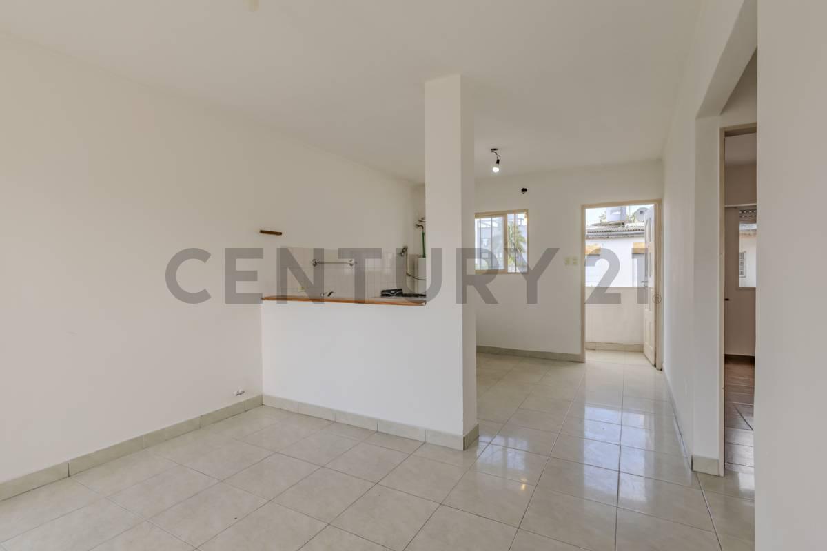 ALQUILER DEPARTMENTO- DOS DORMITORIOS-AV.60 Y 128 — foto 1