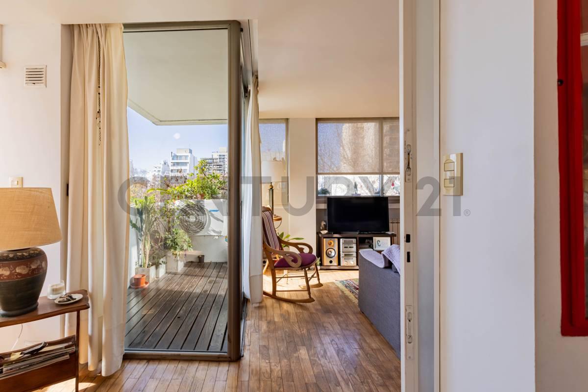 VENTA | Depto en esquina | 2 amb + Escritorio - Cochera | Todo Sol | Centro — foto 1