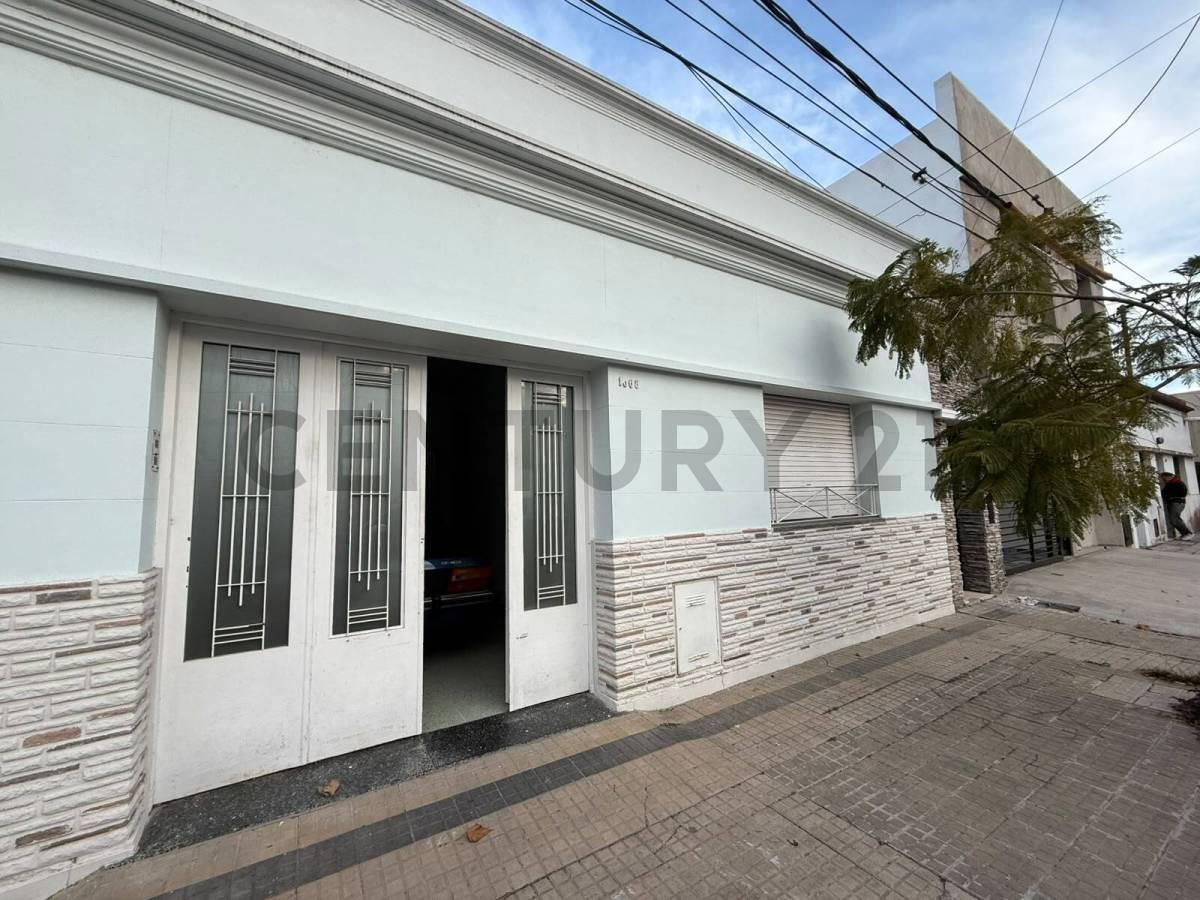 Casa en Tolosa con amplio patio, parrilla y excelente conectividad — foto 1