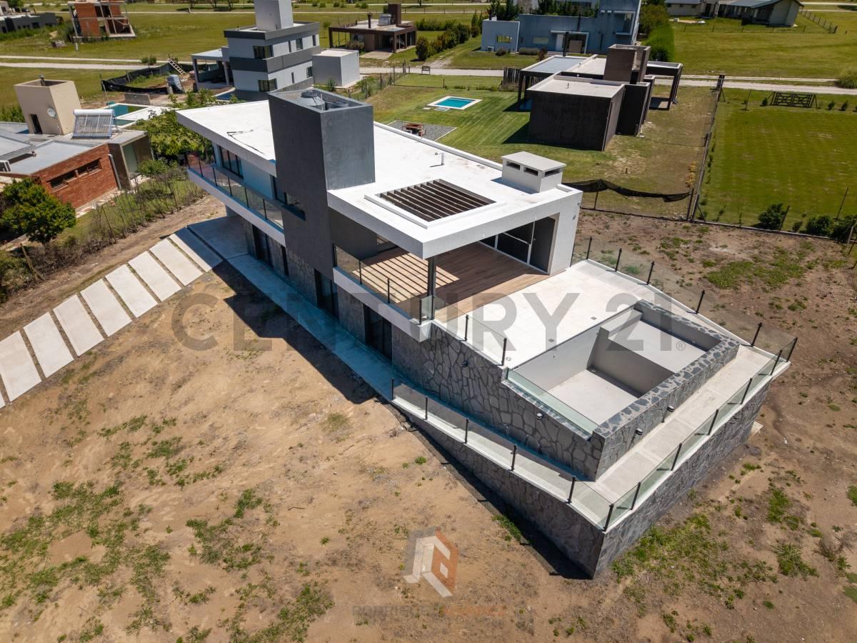 A estenar, Casa en Potrero de Garay, Country Puerto del Aguila. — foto 1