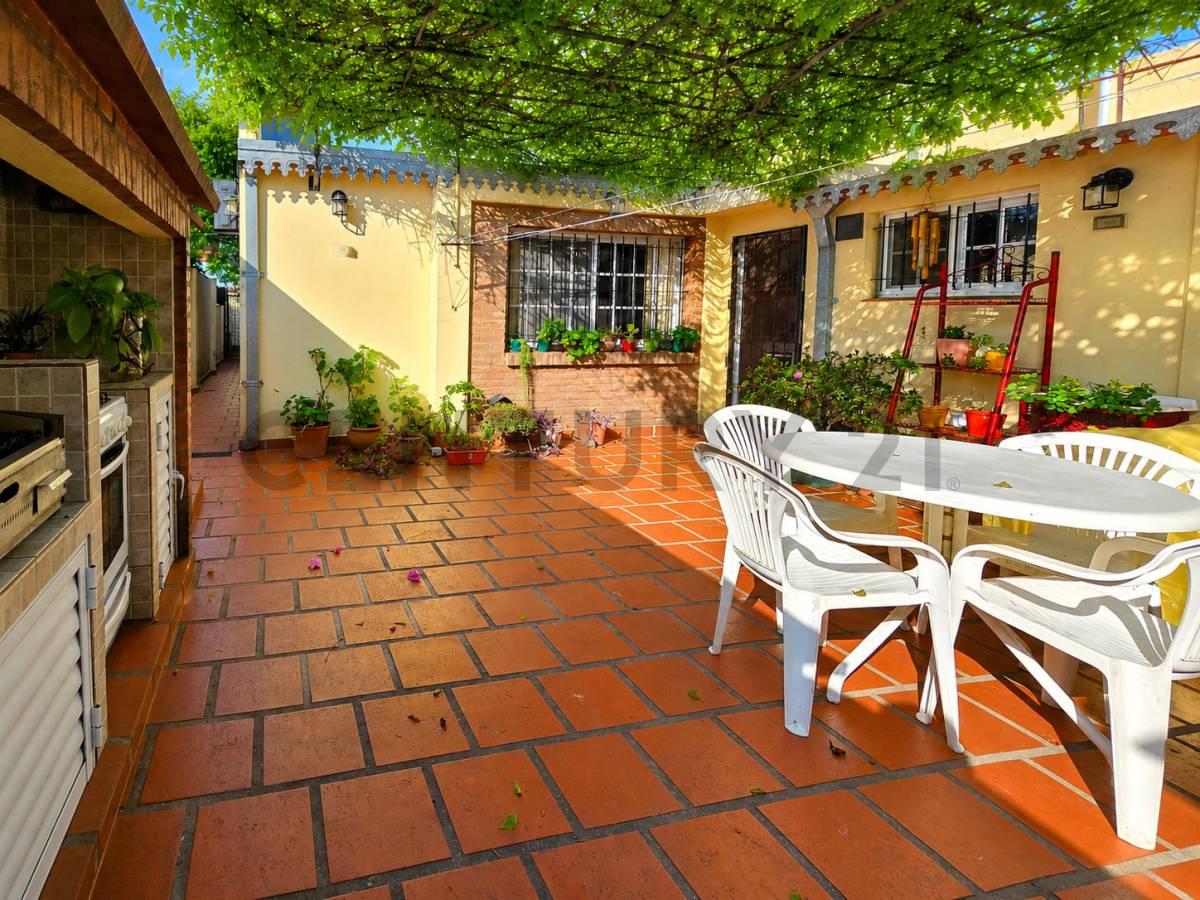 PH 3 Ambientes en Chilavert | 148 m² Totales | Entrada Independiente, Patio y Parrilla | Cochera — foto 1