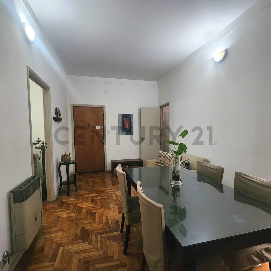 VENTA PH 3 Ambientes con Patio, Y POSIBILIDAD DE UN TERCER DORMITORIO, COCHERA, EN ALMAGRO — foto 1