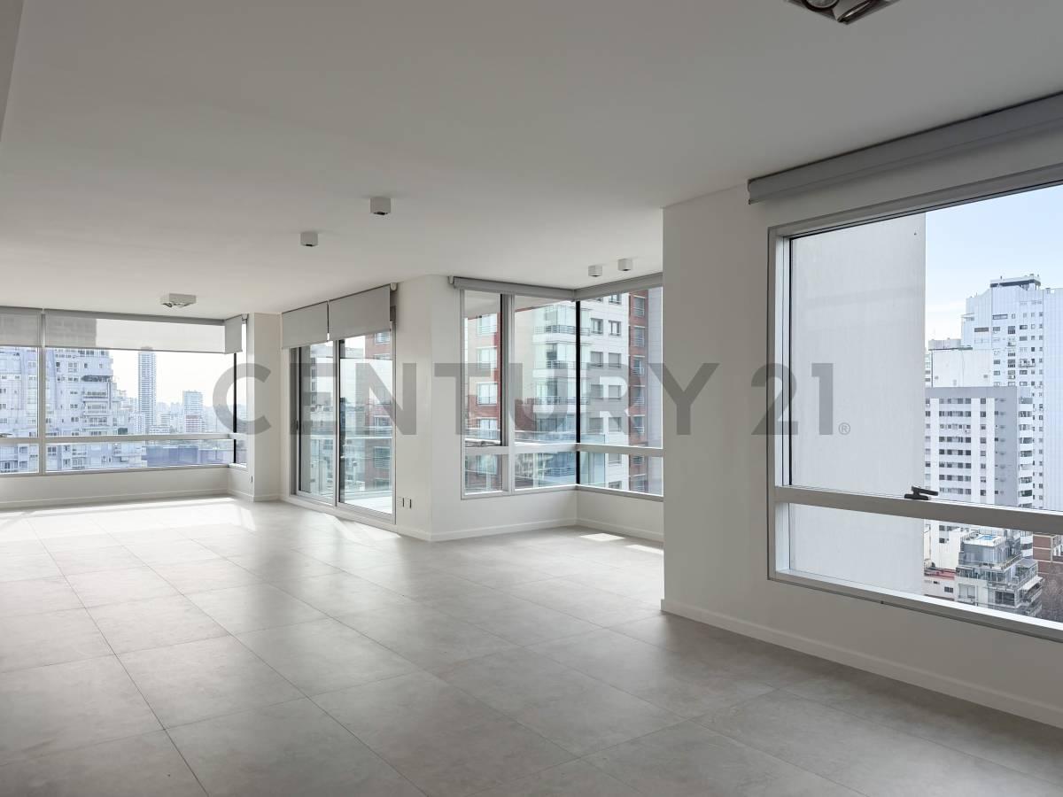ESPECTACULAR 4 AMB y DOS COCHERAS RENOVADO TORRE QUANTUM PALERMO — foto 1
