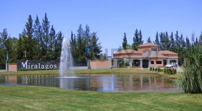 Lote en venta en Club de Campo Miralagos II — foto 1