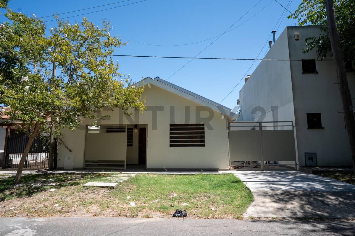 CASA EN VENTA – Calle 494 e/ 17 y 18 - Gonnet — foto 1