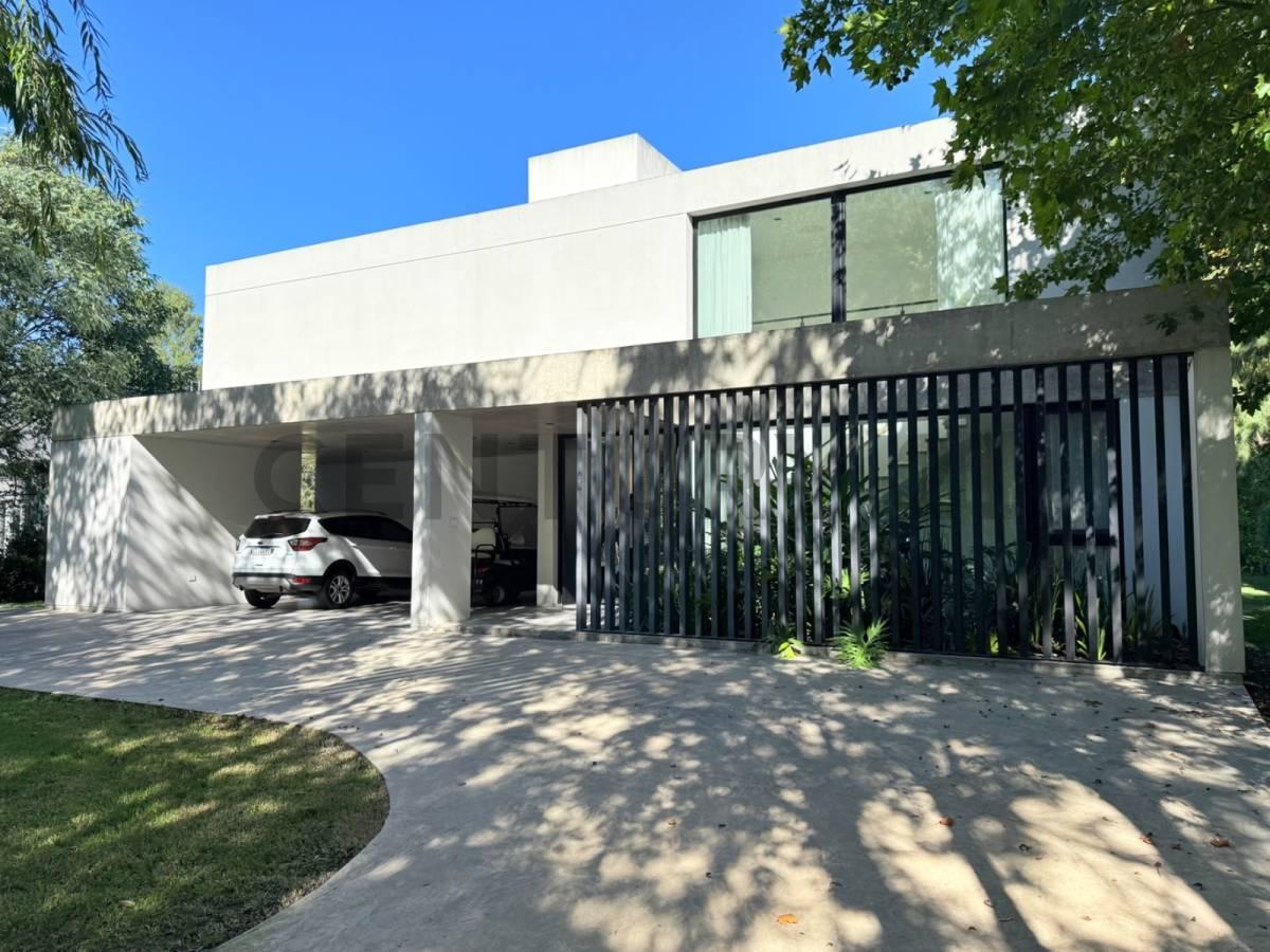 CASA EN VENTA EN MIRALAGOS — foto 1