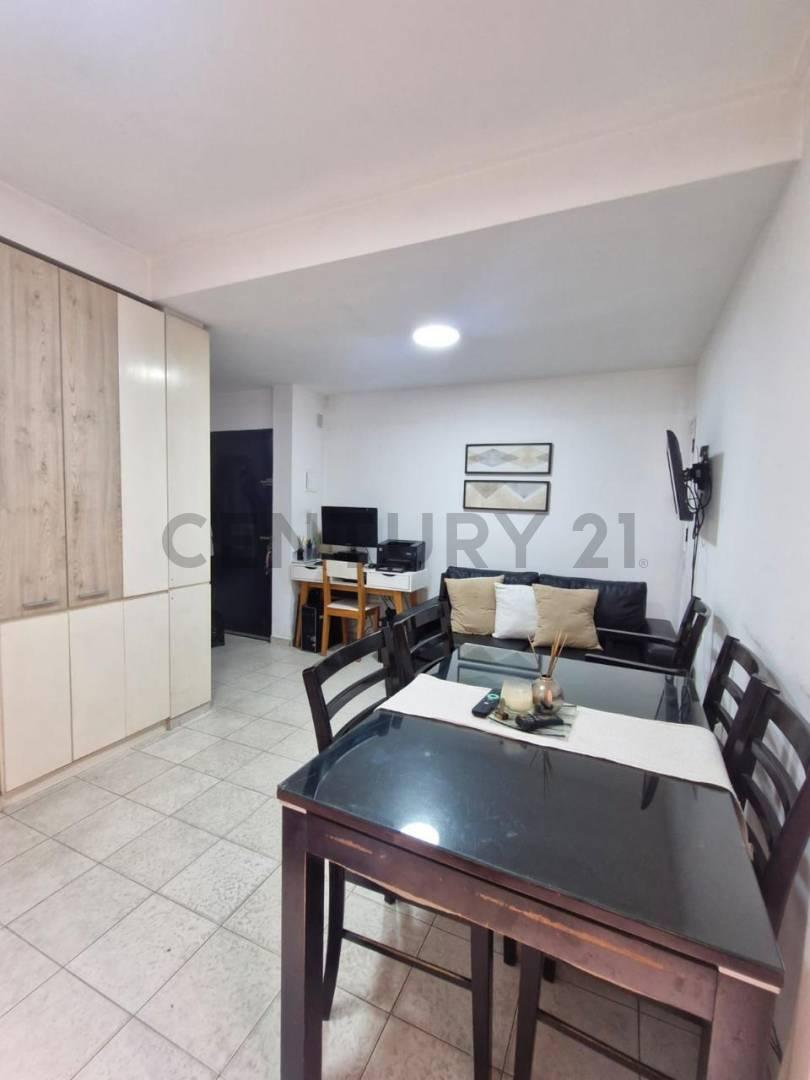 DEPARTAMENTO EN VENTA DE 2 DORMITORIOS, PLANTA BAJA CON PATIO — foto 1