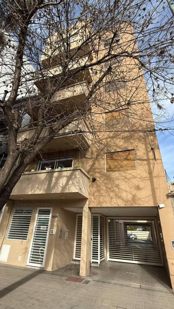 DEPARTAMENTO MONOAMBIENTE EN ALQUILER CON TERRAZA PRIVADA – LA PLATA — foto 1