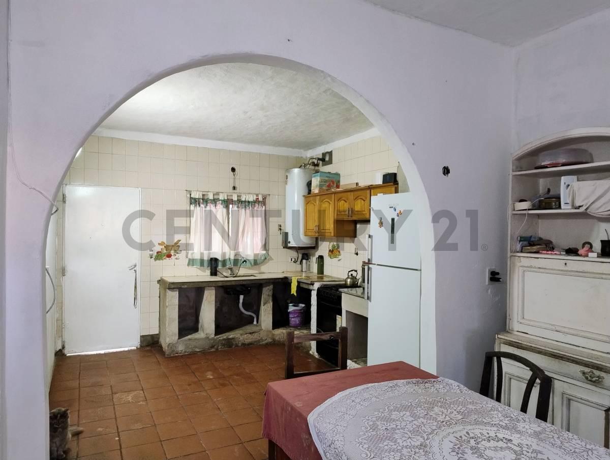 Casa en venta Ideal Inversor, Taller, Depósito o Multifamilia. Con Local. Sobre Mocoretá, Ingeniero — foto 1