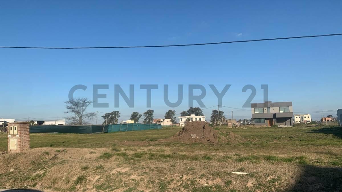 Venta de lote interno con ubicación privilegiada en Lagos de Canning II — foto 1