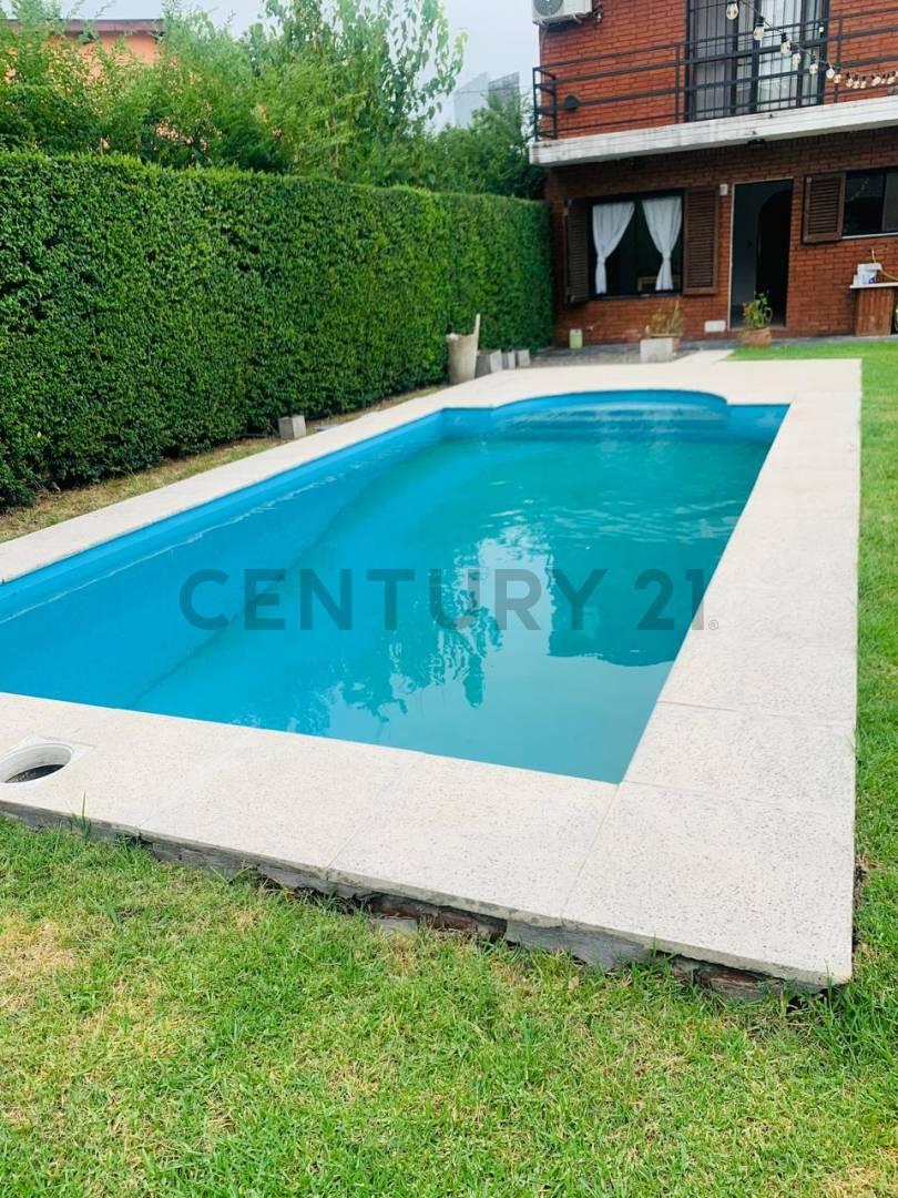 Venta de casa 4 ambientes con pileta, De Vicenzo Chico, Pilar — foto 1