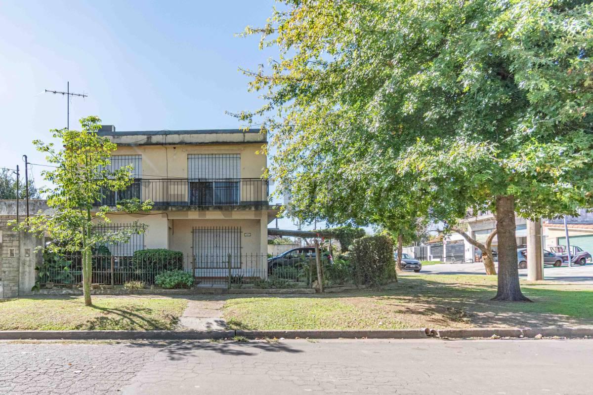 Venta Casa Doble en El Talar – Tigre Lote: 247 m² | Superficie cubierta: 207 m² — foto 1
