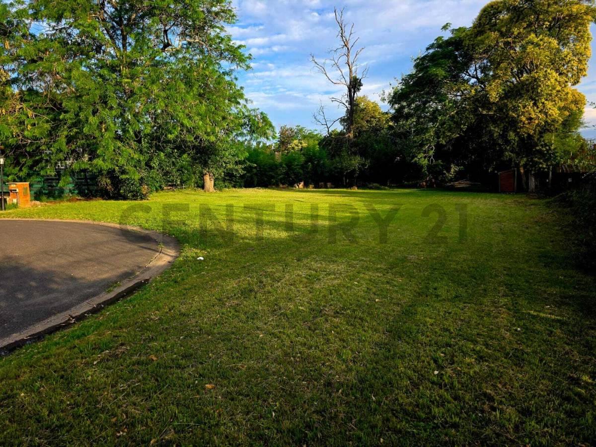 Venta de amplio lote en Barrio Privado Country Club Loma Verde, Escobar - COPIA — foto 1