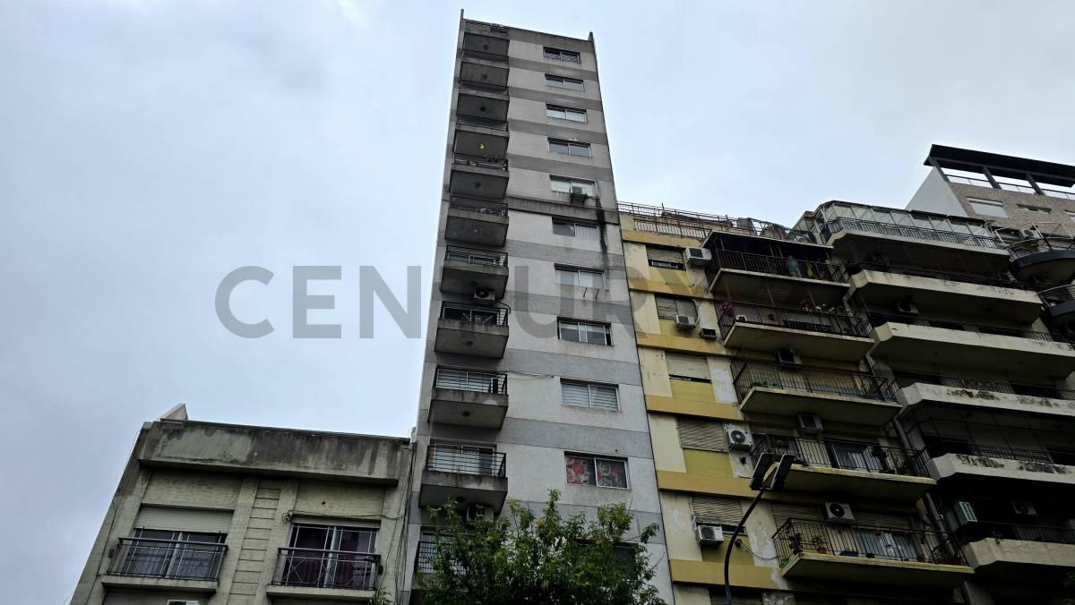 Dos ambientes con cochera en venta en BOEDO — foto 1