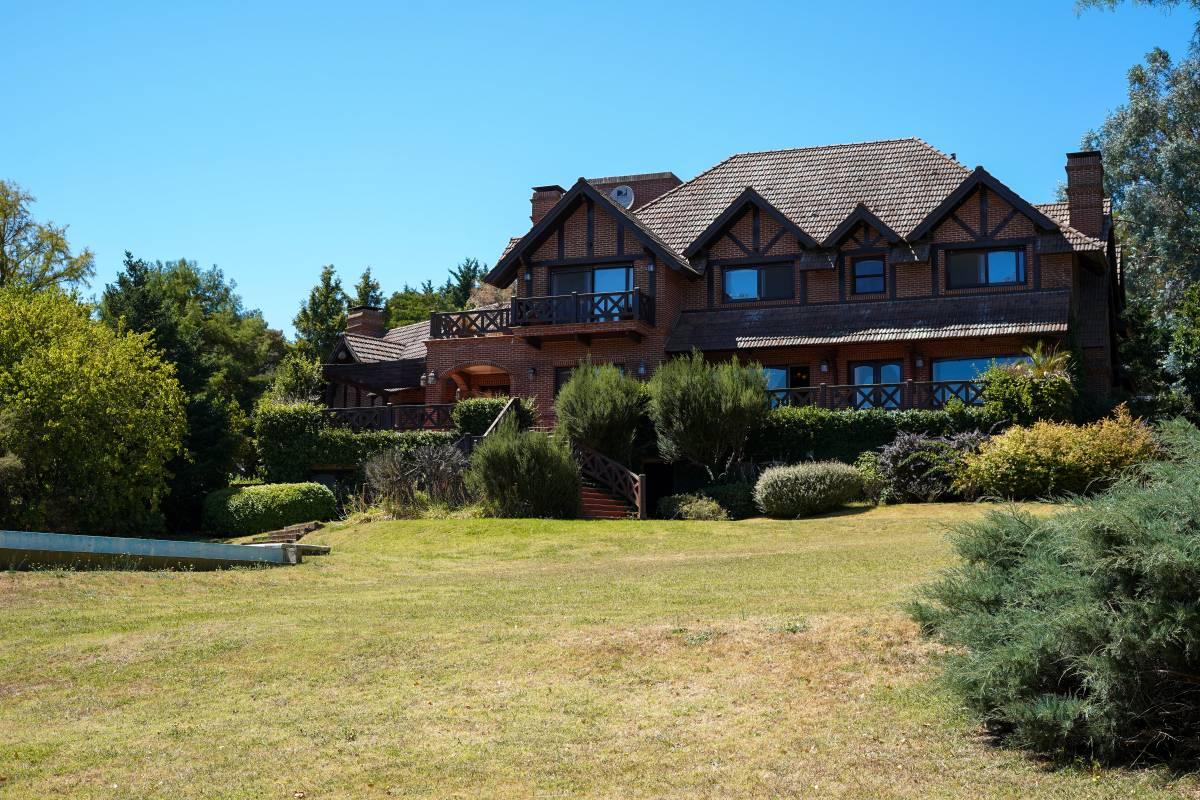 Gran Residencia en Country Tandil — foto 1