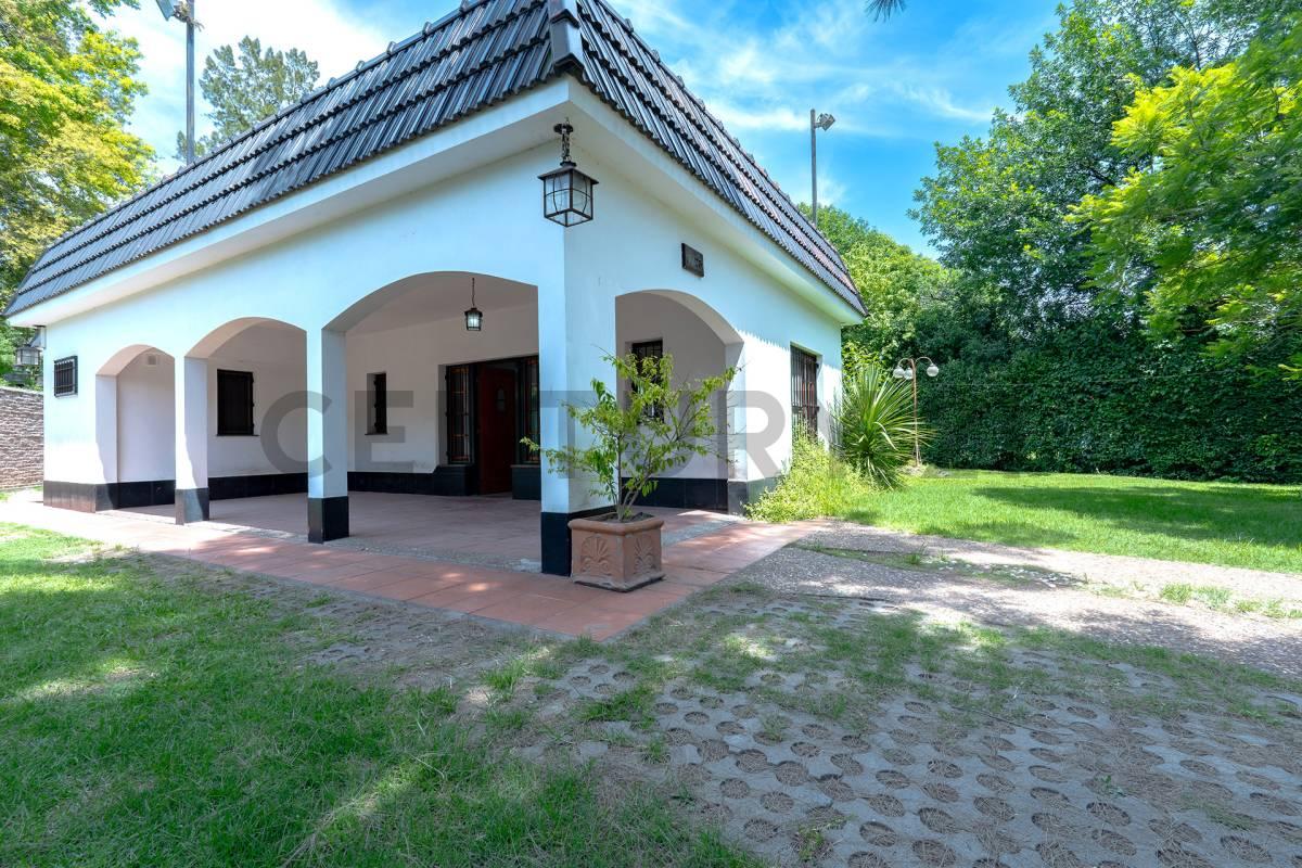 VENTA CASA 5 AMBIENTES JARDIN QUINCHO PILETA PARQUE LELOIR — foto 1