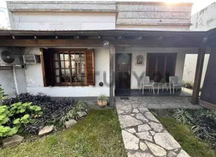 VENTA CASA EL PALOMAR 3 AMBIENTES A RECICLAR — foto 1