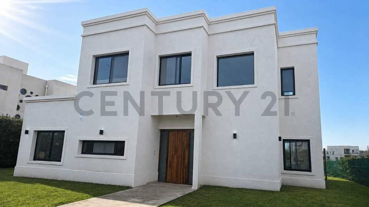 VENTA CASA 5 AMBIENTES BARRIO NORTE EL CANTÓN ESCOBAR PILETA VISTA AL LAGO — foto 1