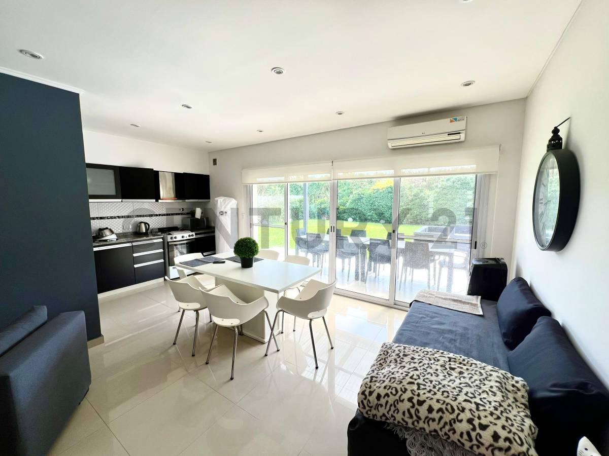 VENTA CASA LA CESARINA 4 AMBIENTES PILETA APTO CREDITO — foto 1