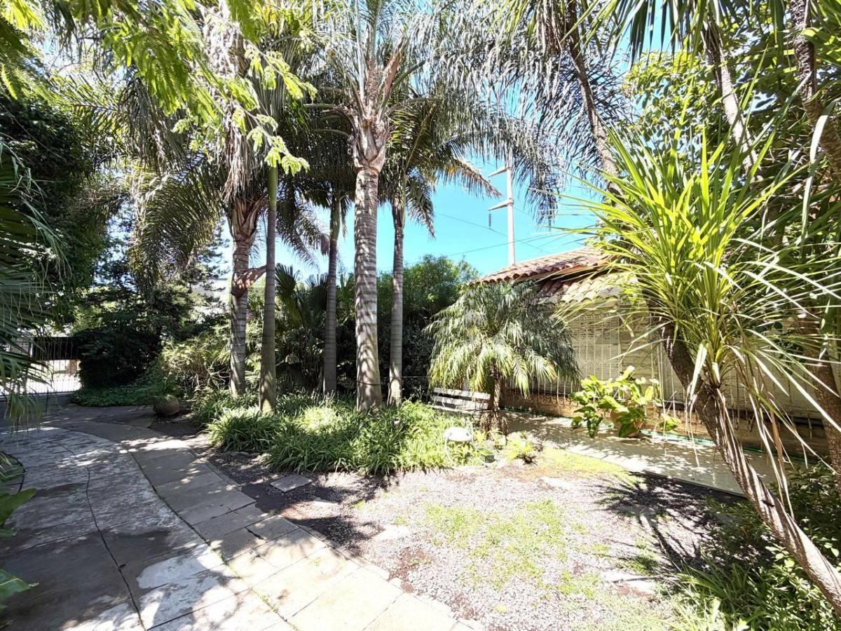 VENTA CASA 5 AMBIENTES CON AMPLIO JARDIN ITUZAINGO NORTE — foto 1