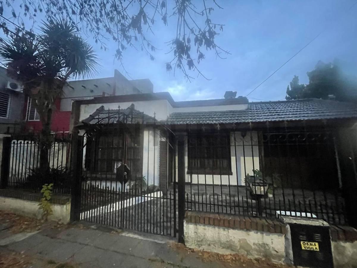VENTA CASA 4 AMBIENTES ITUZAINGO NORTE APTA CREDITO — foto 1