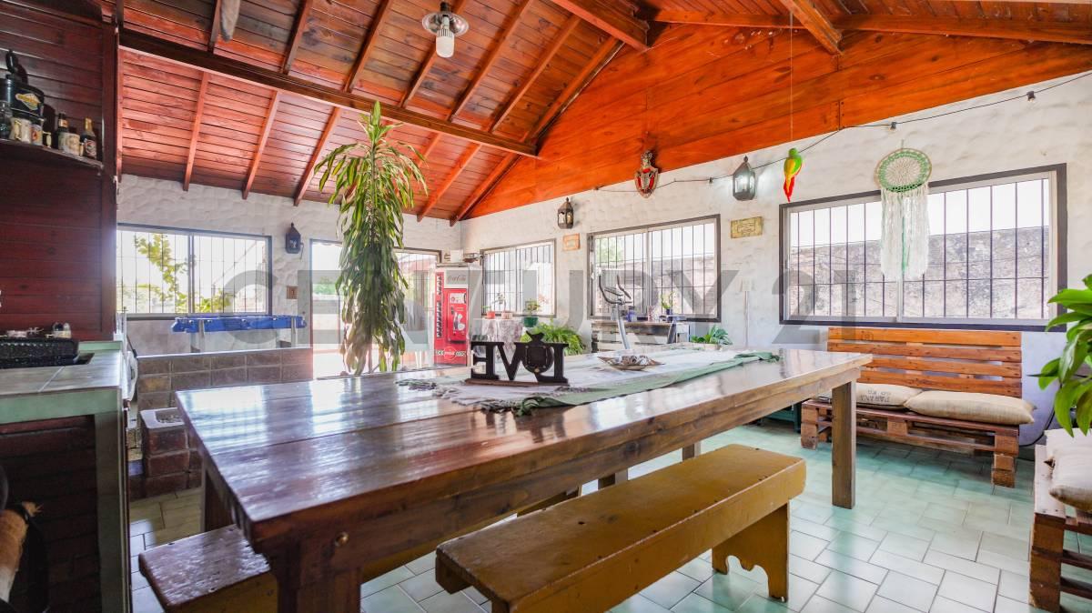 VENTA PH 4 AMB. C/BALCON, TERRAZA,QUINCHO-VELEZ SARFIERLD — foto 1