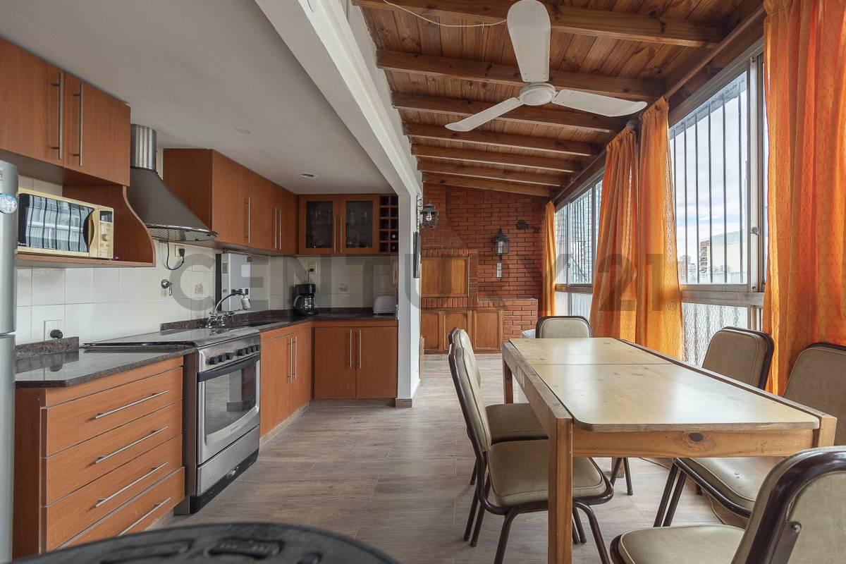 VENTA DOS AMBIENTES Y MEDIO CON PARRILLA – BELGRANO — foto 1