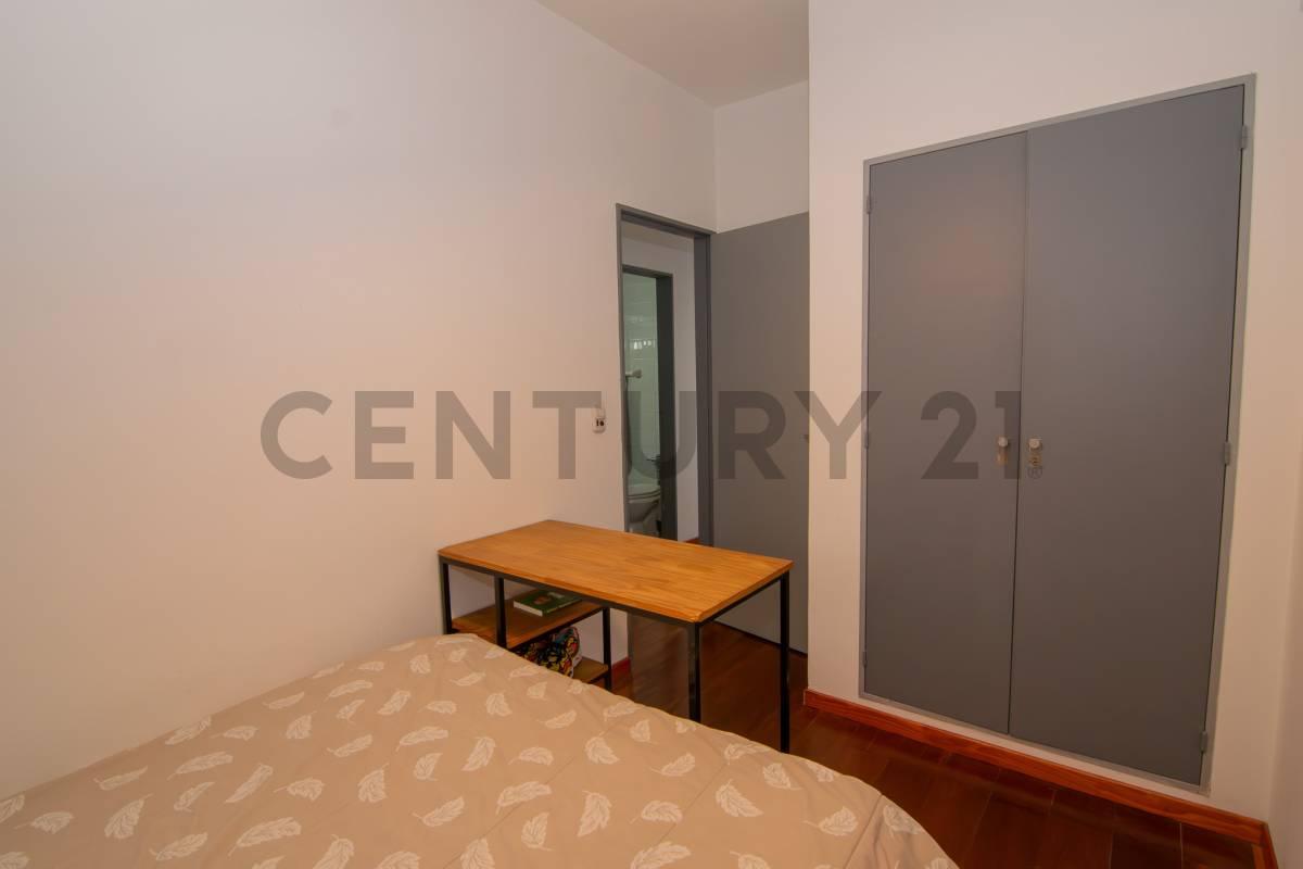 VENTA DEPTO 4 AMBIENTES C/DEP Y COCHERA-FLORES — foto 1