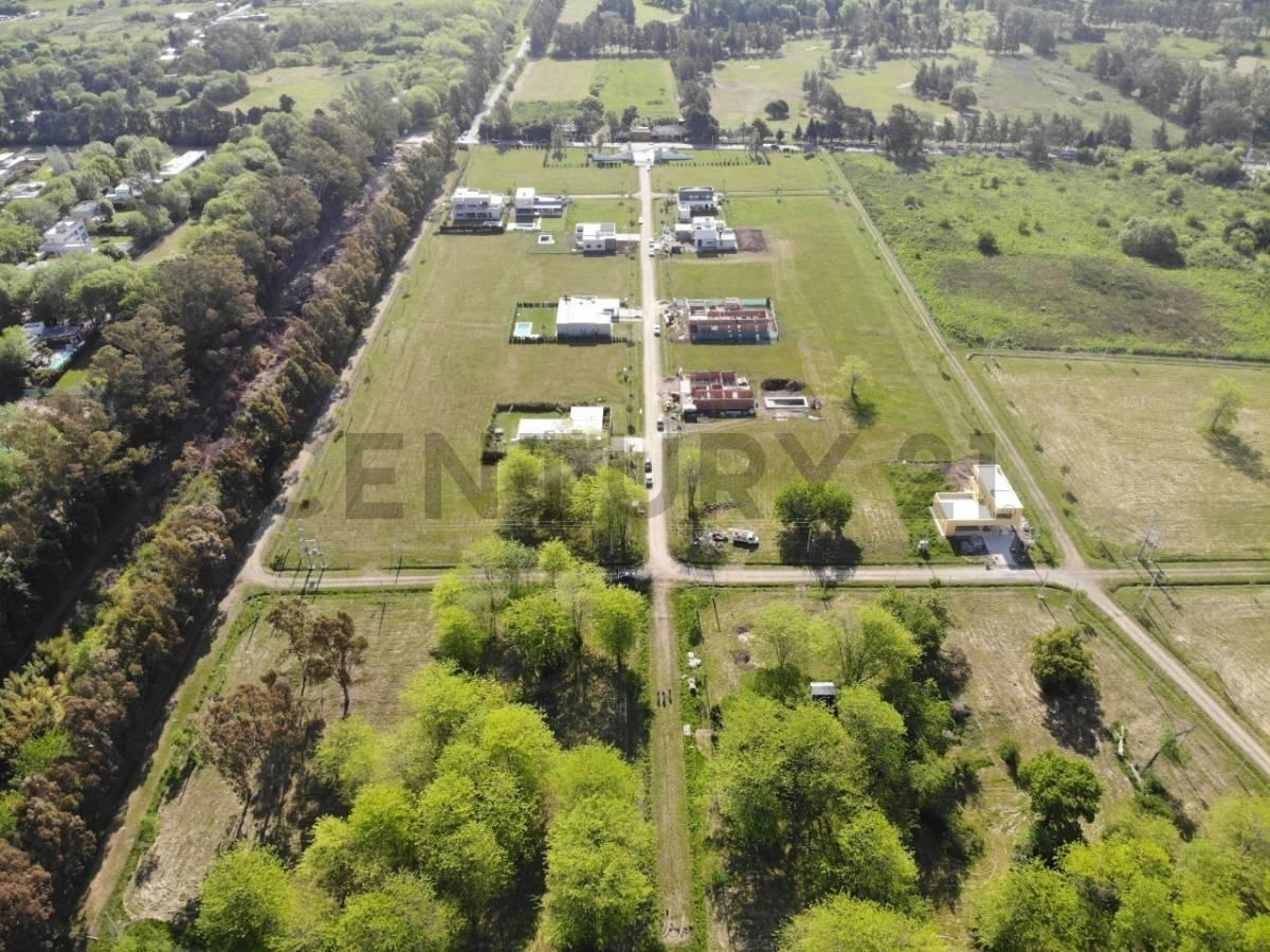 Lote en venta en barrio Las Carolinas City Bell — foto 1