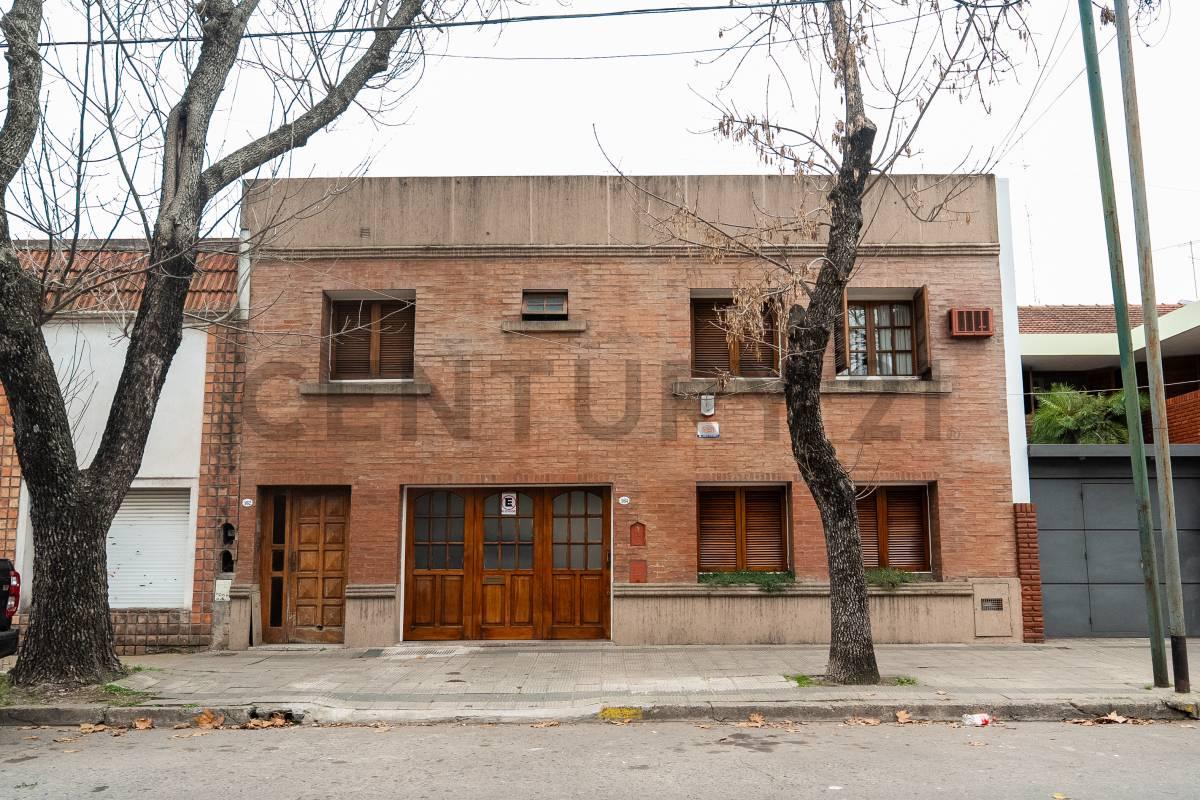 Casa en Venta en el Casco Histórico de La Plata — Oportunidad Única — foto 1