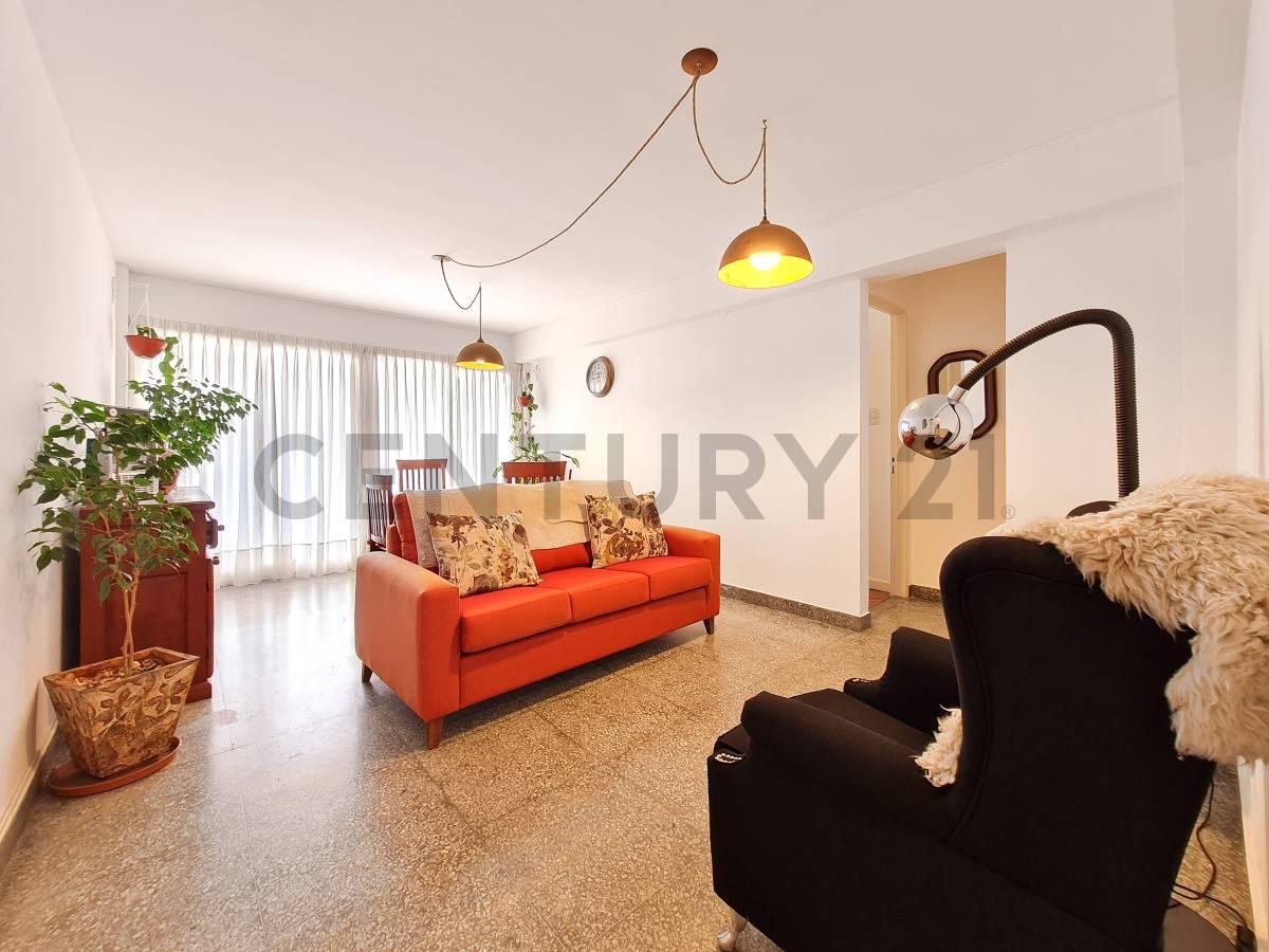 DEPARTAMENTO DE 2 DORMITORIOS EN VENTA – LA PLATA — foto 1