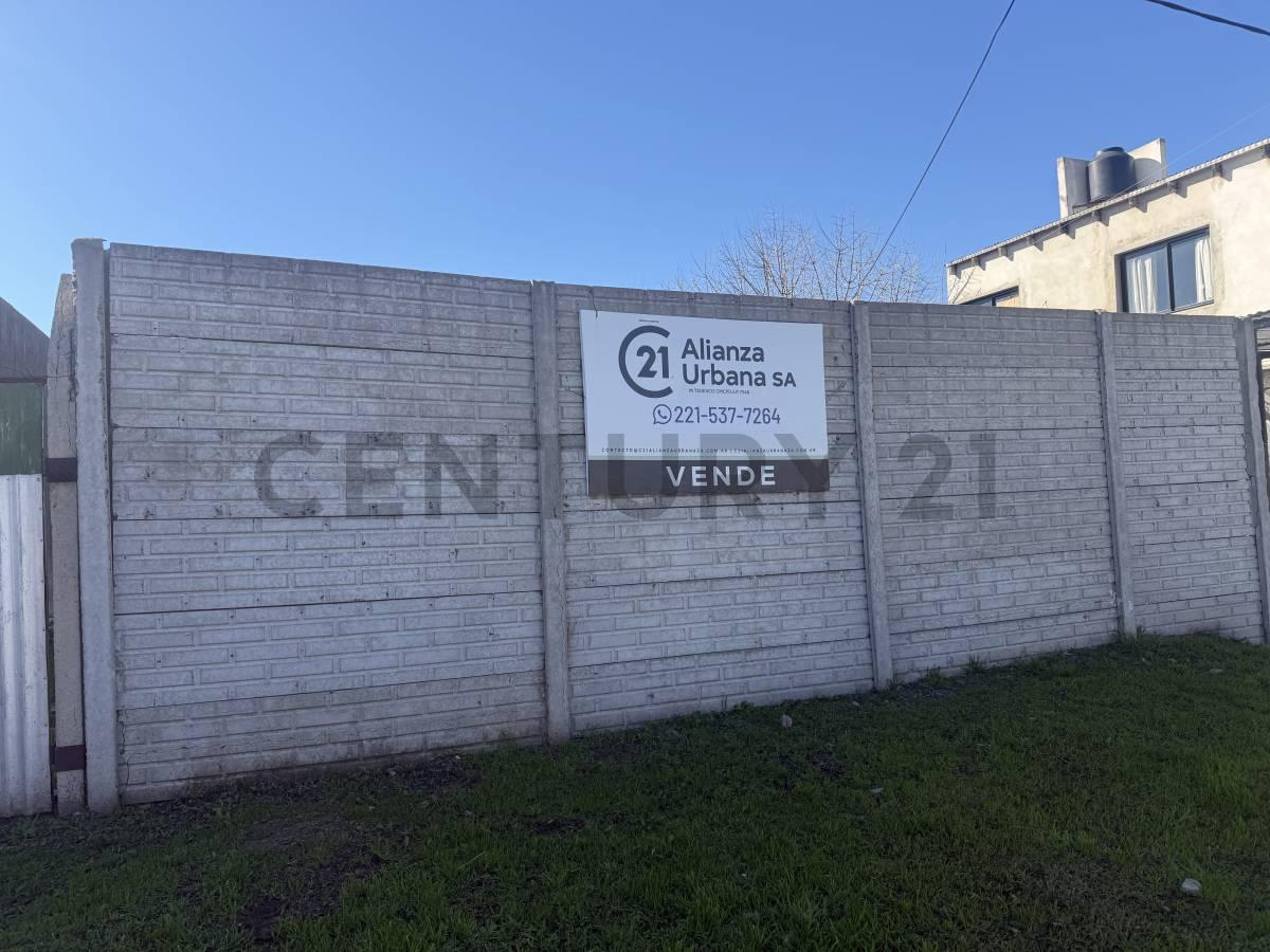 Independencia entre Barragán y Liniers. Lote en venta, Ensenada. — foto 1
