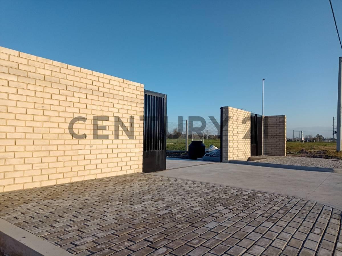 161 Y 501 LOTES EN BARRIO ABIERTO SENDEROS, GORINA — foto 1