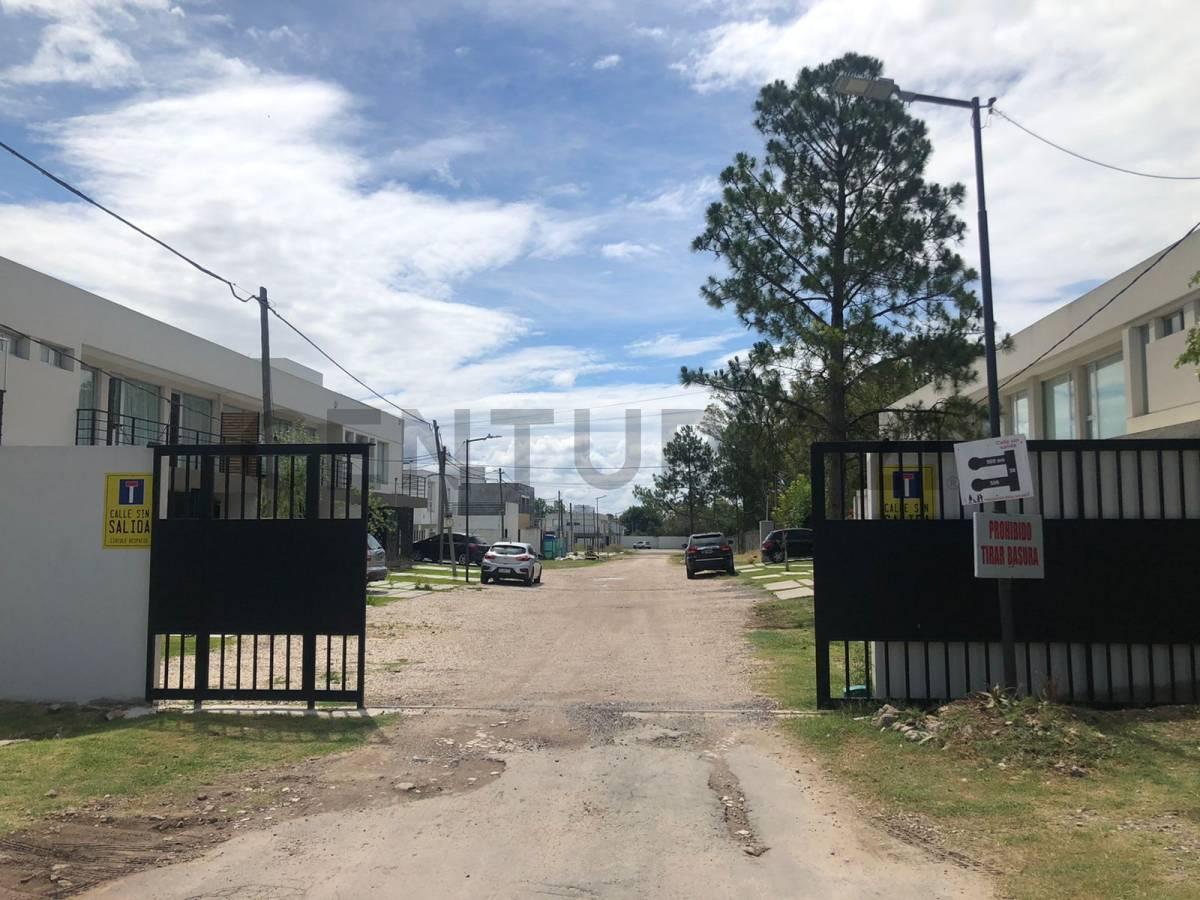 Lote terreno en venta en Gonnet — foto 1