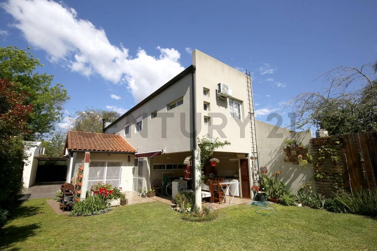 Casa en venta en City Bell — foto 1
