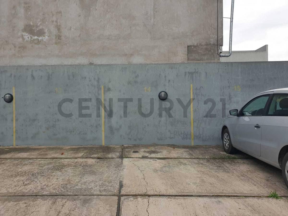 Cochera en venta en La Plata zona La Loma — foto 1
