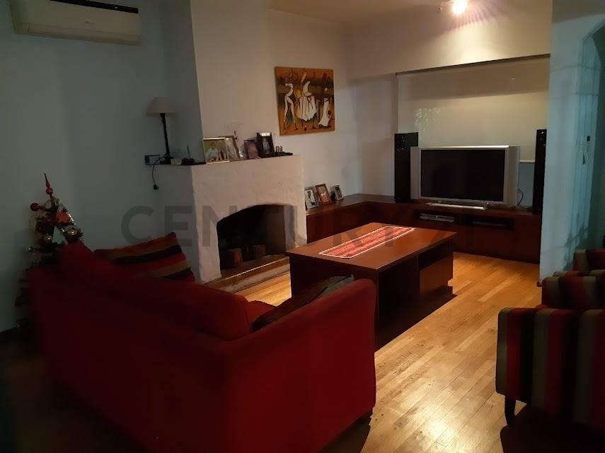 CASA EN VENTA EN LA PLATA DE 3 DORMITORIOS — foto 1
