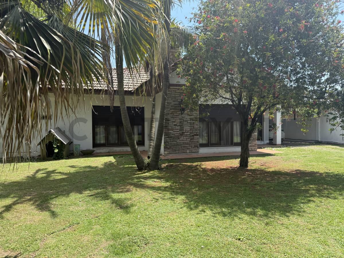 Venta de casa y gran lote | calle 508 e/ 20 y 21 | Gonnet - La plata — foto 1