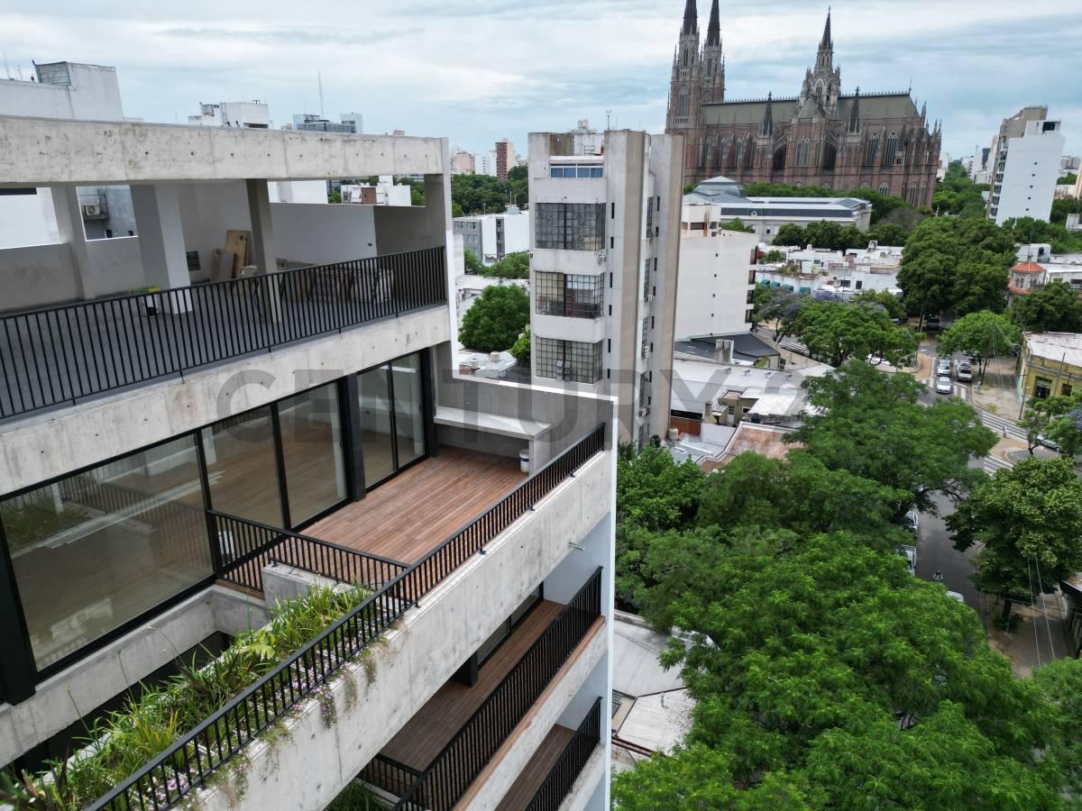 Departamento de 150 mts - 2 Dormitorios - Amplia Terraza 15 e/ 47 y 48 Marin — foto 1