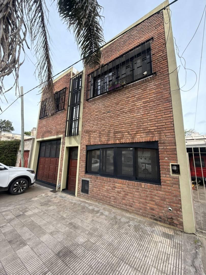 59 entre 137 y 138, CASA 3 DORMITORIOS EN VENTA, LOS HORNOS — foto 1